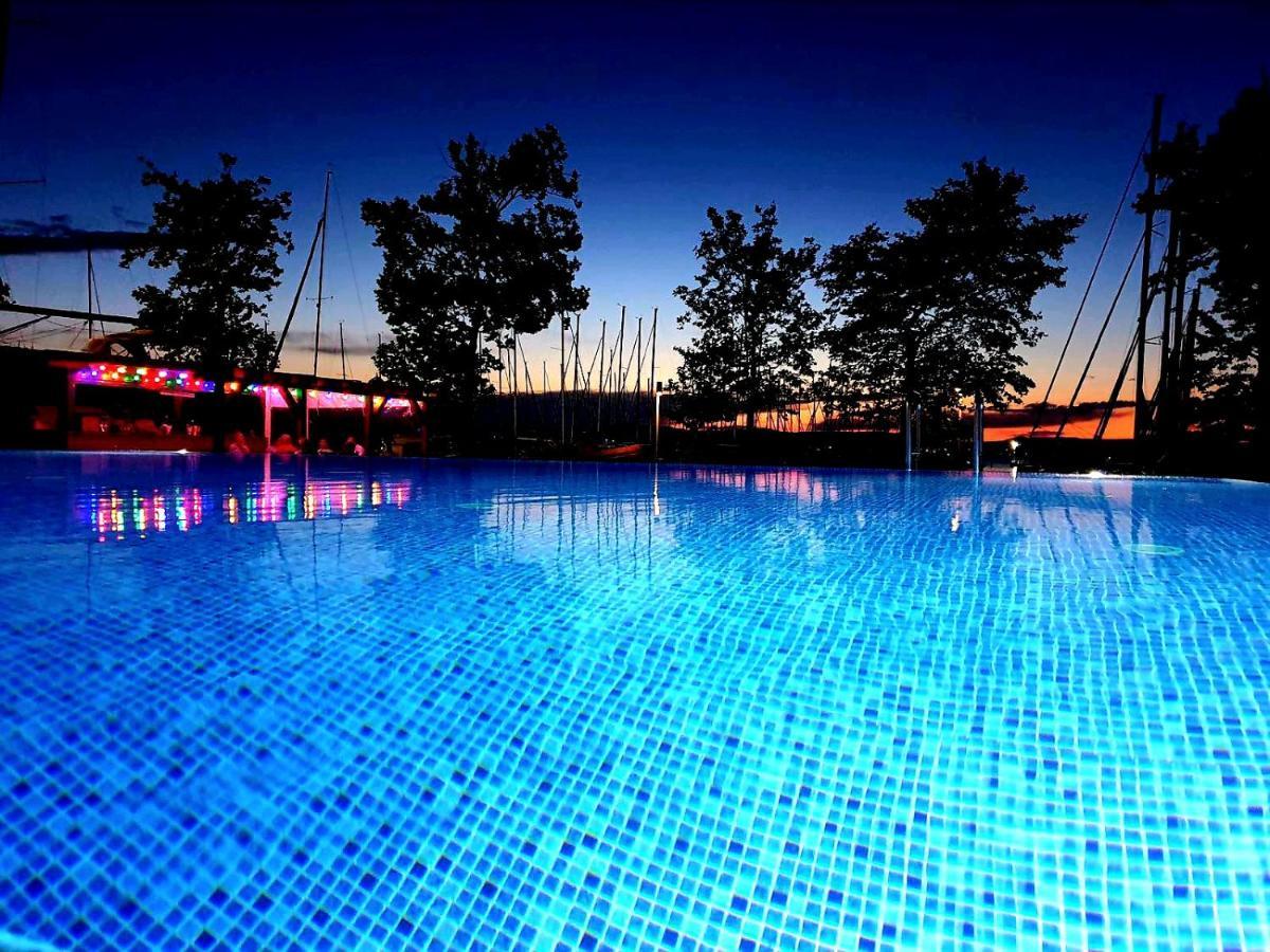 Bl Lakeside Apartman بالاتوليلّي المظهر الخارجي الصورة