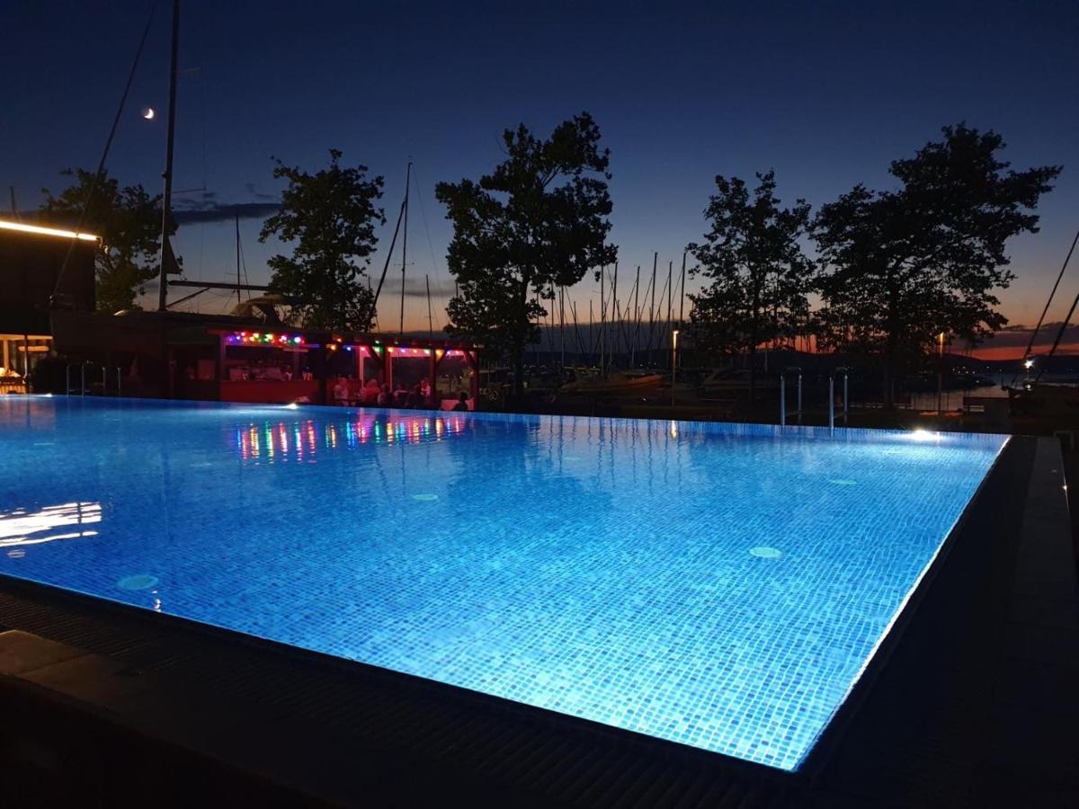 Bl Lakeside Apartman بالاتوليلّي المظهر الخارجي الصورة