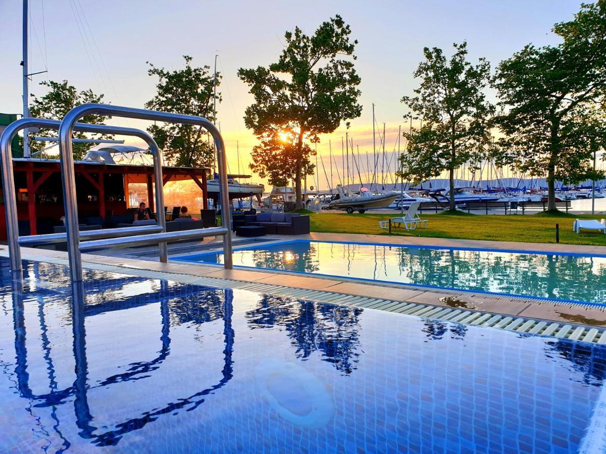 Bl Lakeside Apartman بالاتوليلّي المظهر الخارجي الصورة